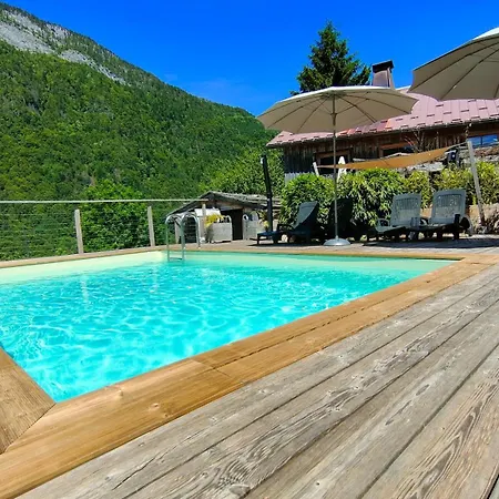 Trèfle 4* Entremont